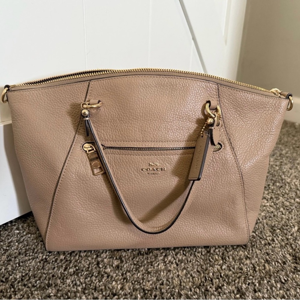 Coach Beige Leather Shoulder Bag